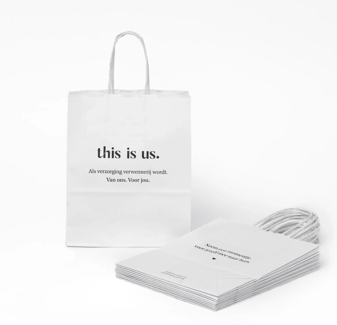 Draagtasjes ‘this is us.’ (10 stuks)